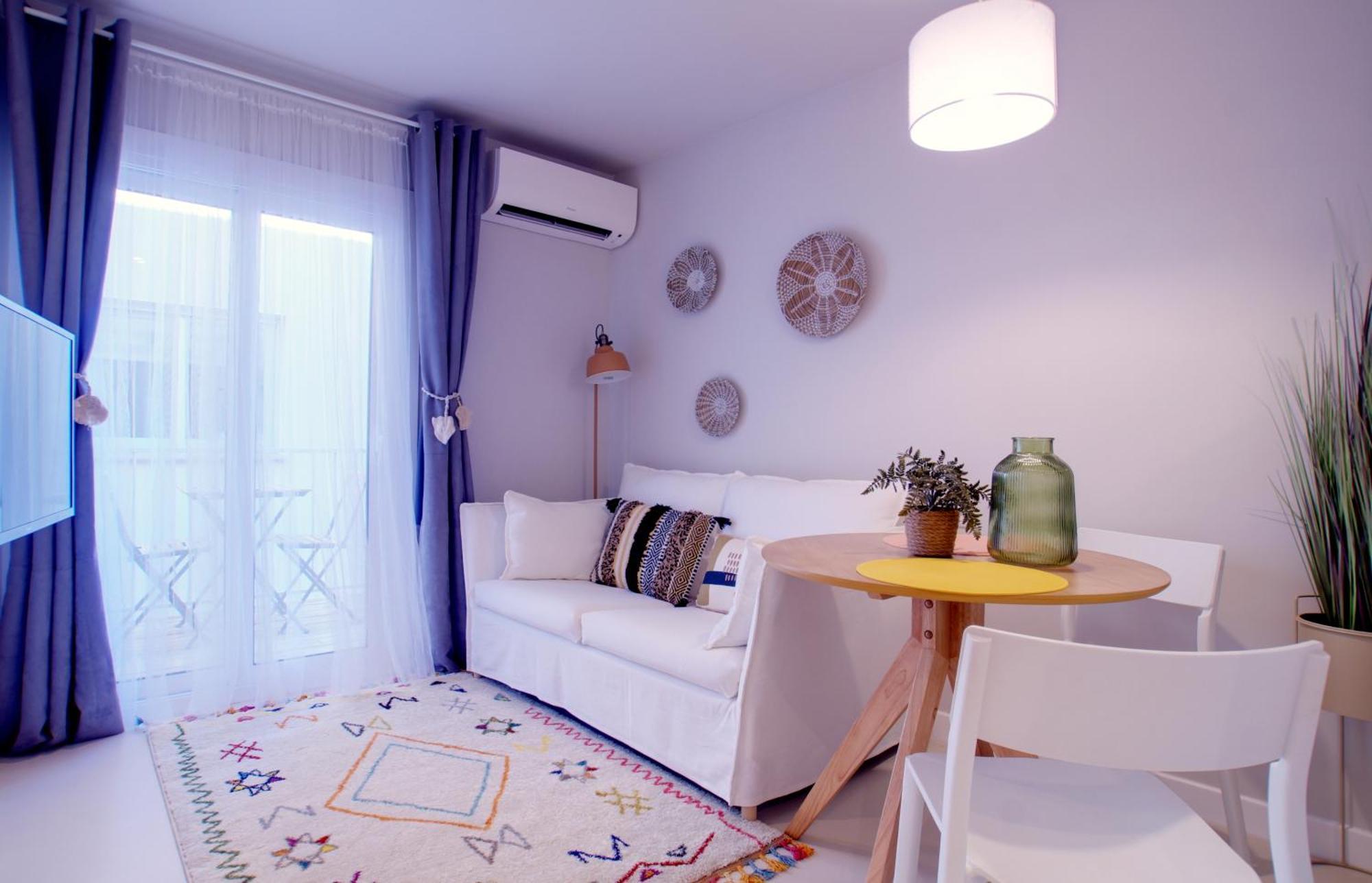 Budget Beach Studio 24 كالونج المظهر الخارجي الصورة